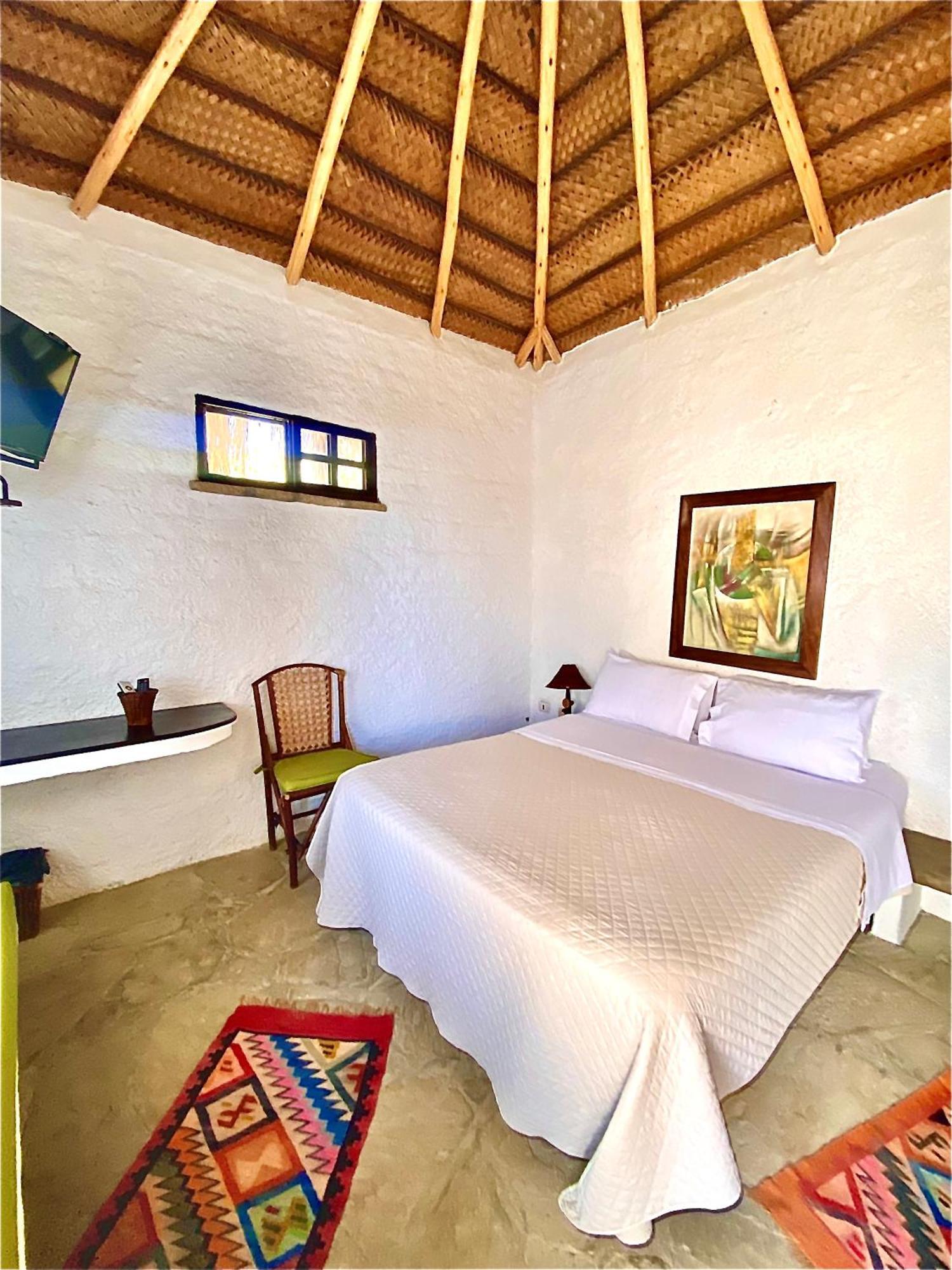 Hotel Smiling Crab Canoas de Punta Sal Exteriör bild