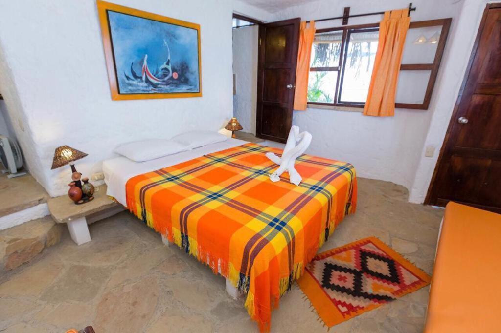 Hotel Smiling Crab Canoas de Punta Sal Exteriör bild