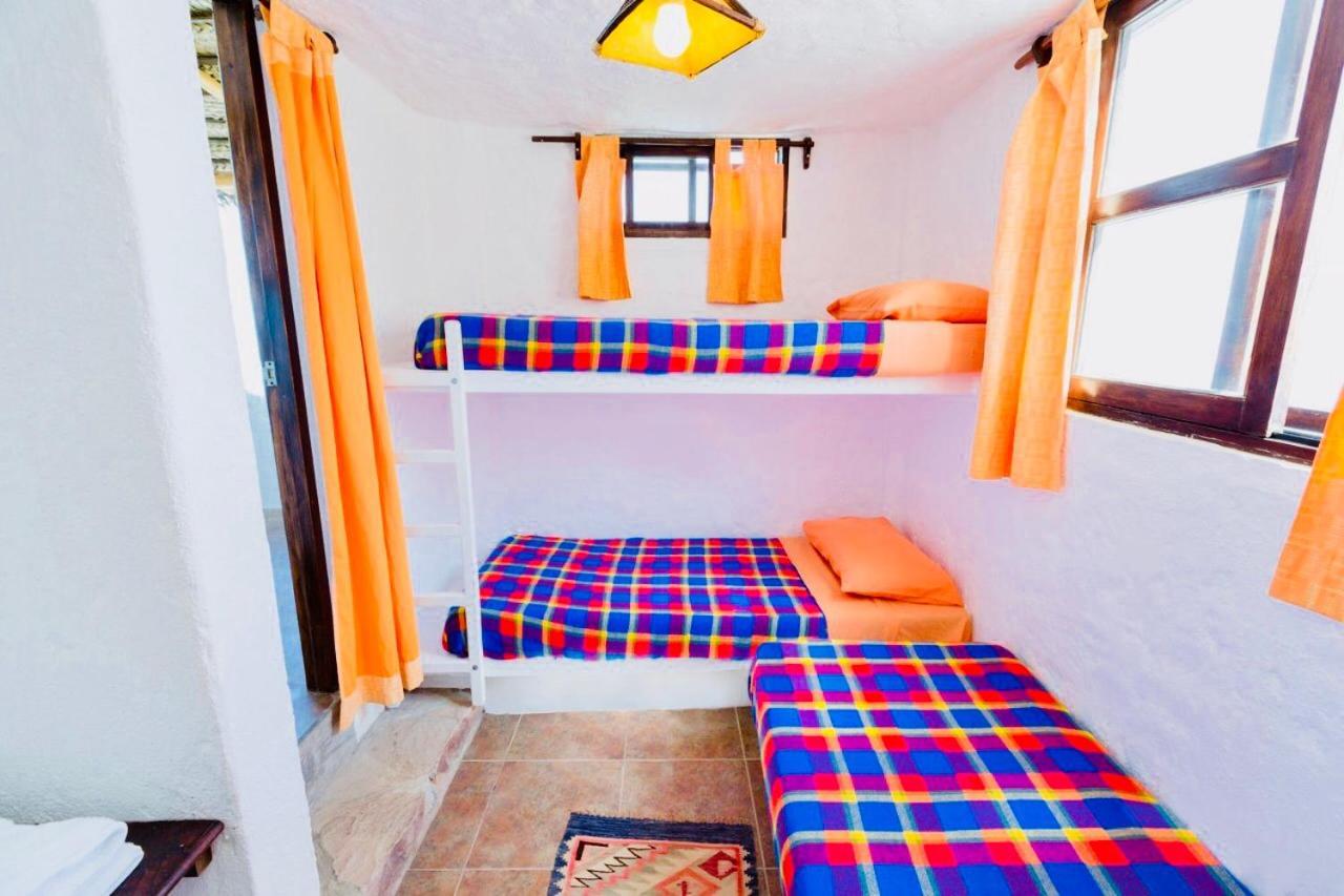 Hotel Smiling Crab Canoas de Punta Sal Exteriör bild